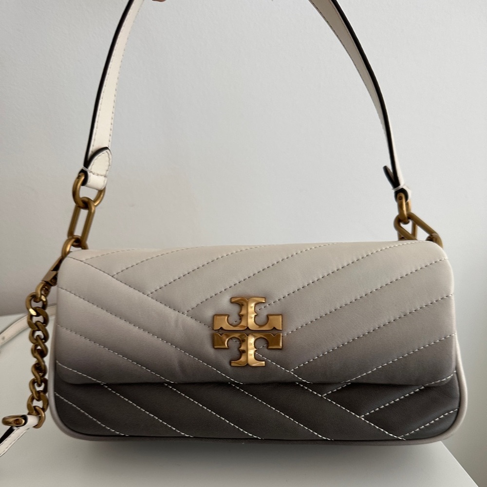 Tory Burch
Kira Small Chevron-Quilt Flap Shoulder Bag